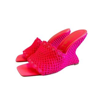 GIANNI BINI Pink Woven Mule Sandals